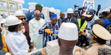 Logements sociaux à Conakry: le gouvernement receptionne 280 logements et lance un programme de 925 logements à Sonfonia Lac