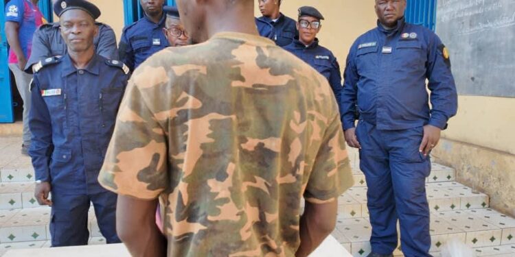 Conakry: le nouveau Pont de Kakimbo victime de vandalisme, un suspect interpellé 