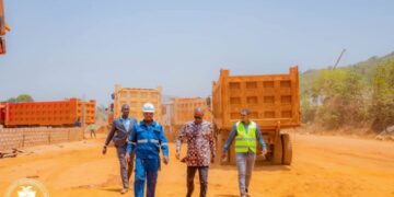 Décharge de Baritodé à Coyah: le Ministre de l’Assainissement en visite de terrain pour constater l’avancement des travaux