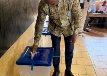 Élections legislatives et communales : le Président de la HAC s’est acquitté de son devoir civique