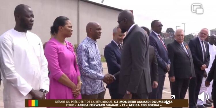 La poignée de main de krembé: Le sceau de la reconnaissance et l’héritage de la rigueur ( Par Billy Keita, La tribune du GMD)