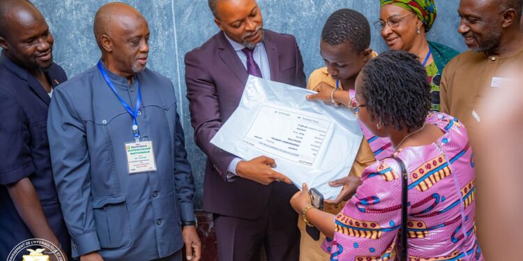 BEPC session 2026: le Ministre Aboubacar Camara lance les premières épreuves à l’école primaire  Kipé 2