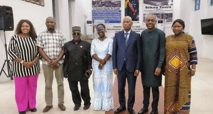Conakry : le Président de la HAC a reçu en audience une délégation du Réseau Ouest Africain pour l’Édification de la Paix (WANEP-Guinée)