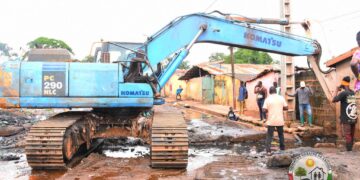 Gbessia : les autorités communales intensifient la lutte contre les inondations à Dar-es-Salam 2