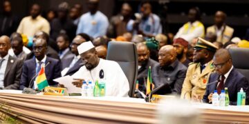 Pour une CEDEAO des peuples : Le message fort du Président Mamadi Doumbouya au Sommet de Freetown