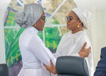 Passation de service au Ministère de la Femme:  Patricia Lamah passe le flambeau à Aminata Kaba