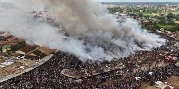 Incendie au Grand Marché de N’Zérékoré: 2.916 commerçant ont été identifiés et enregistrés