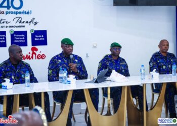 Guinée: le Haut Commandant de la Gendarmerie a échangé avec une centaine d’officiers et sous-officiers de la 𝗚𝗲𝗻𝗱𝗮𝗿𝗺𝗲𝗿𝗶𝗲 𝗡𝗮𝘁𝗶𝗼𝗻𝗮𝗹𝗲 