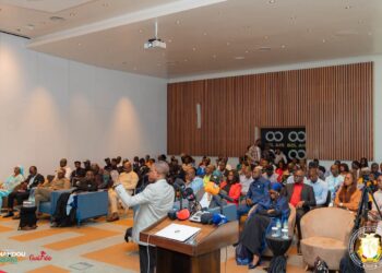 Conakry propre: les 13 communes renforcent leur coordination et préparent la nouvelle chaîne de gestion des déchets 