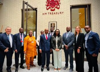Londres: la Guinée renforce son dialogue avec les investisseurs internationaux