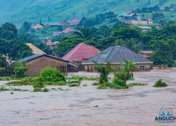 Inondations à Coyah : la Maison des Jeunes transformée en abri d’urgence pour les familles touchées