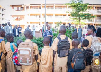Rentrée scolaire 2026-2027 : la Ministre Bintou KEITA au contact des élèves dès le premier jour