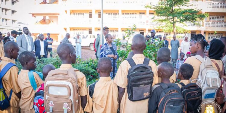 Rentrée scolaire 2026-2027 : la Ministre Bintou KEITA au contact des élèves dès le premier jour