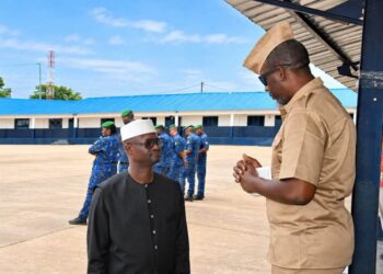 Guinée : Le ministre de la Justice rend visite aux 217 bénéficiaires de la grâce présidentielle en formation à Sonfonia